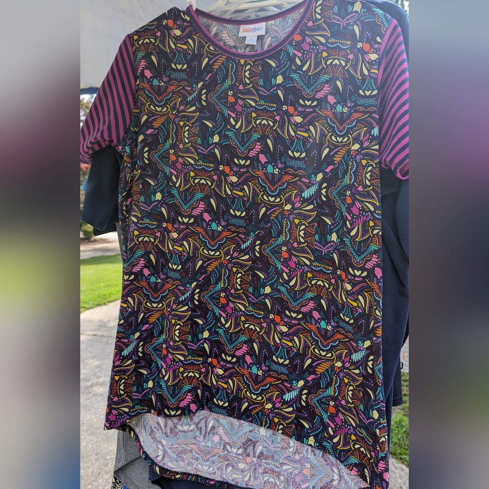 LuLaRoe Gracie Kids Top